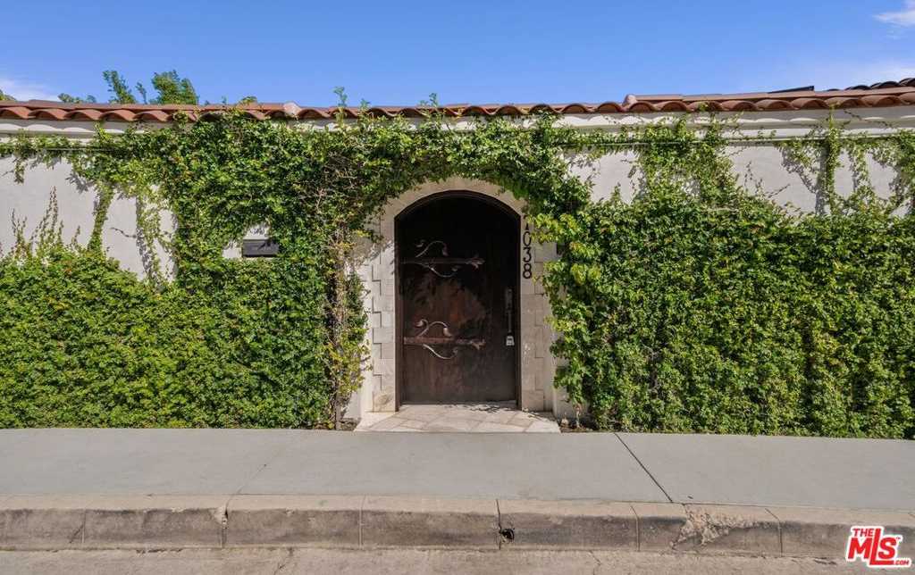 photo 3: 7038 Los Tilos Road, Los Angeles CA 90068