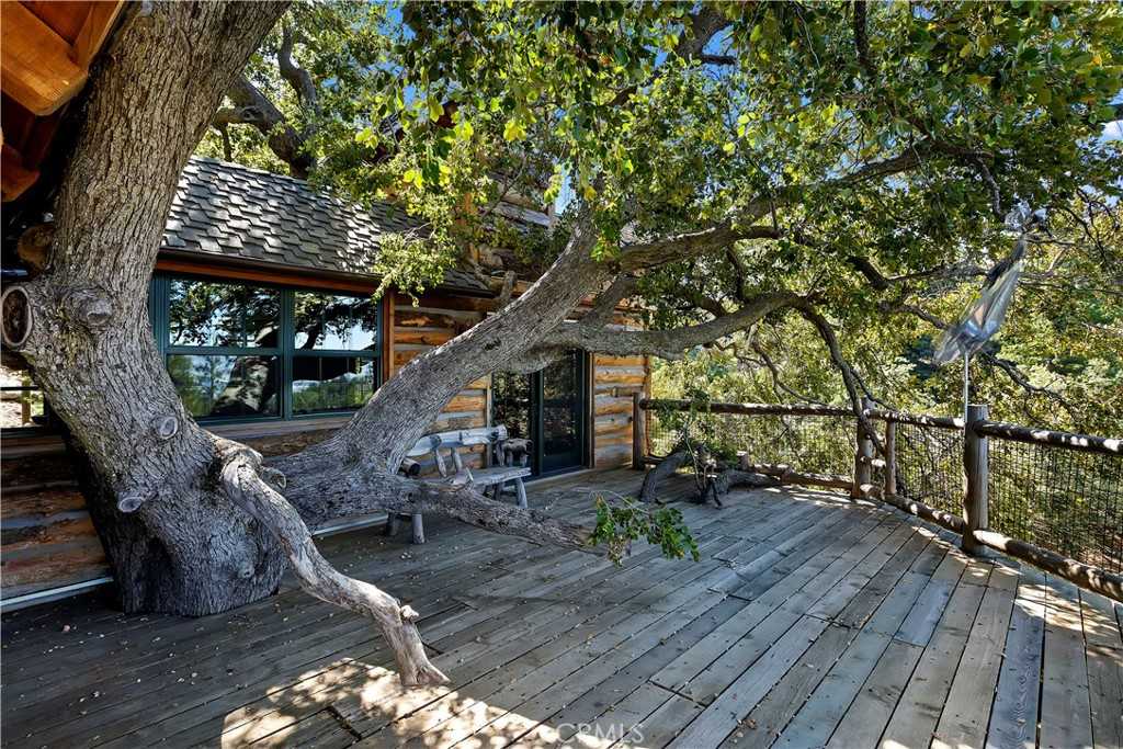 photo 3: 26329 Spyglass Drive W, Lake Arrowhead CA 92352