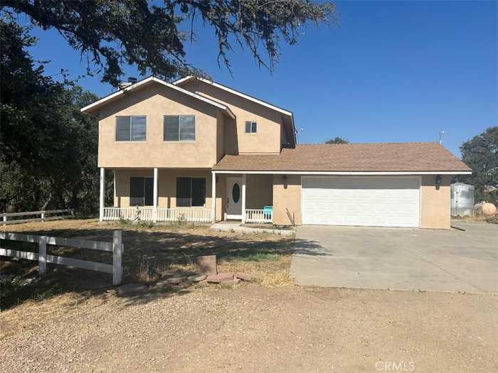 photo 1: 1545 Blue Oak Lane, Paso Robles CA 93446