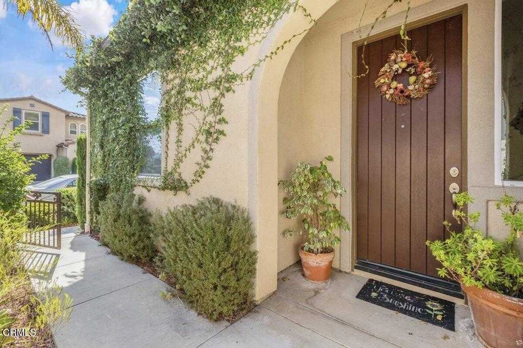 photo 3: 972 Coronado Circle, Santa Paula CA 93060