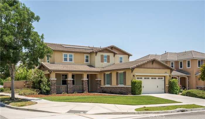 photo 2: 7485 Blythe Place, Rancho Cucamonga CA 91739