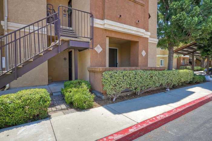 photo 1: 24909 Madison Ave Unit 612, Murrieta CA 92562