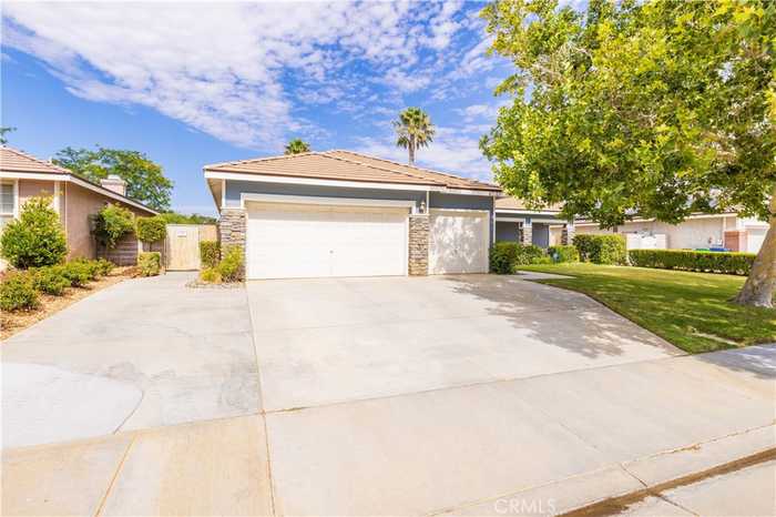 photo 2: 43255 Paloma Court, Lancaster CA 93536