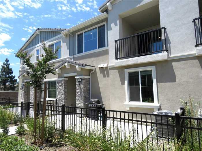 photo 2: 16621 Wyndham Lane Unit 9, Fontana CA 92336