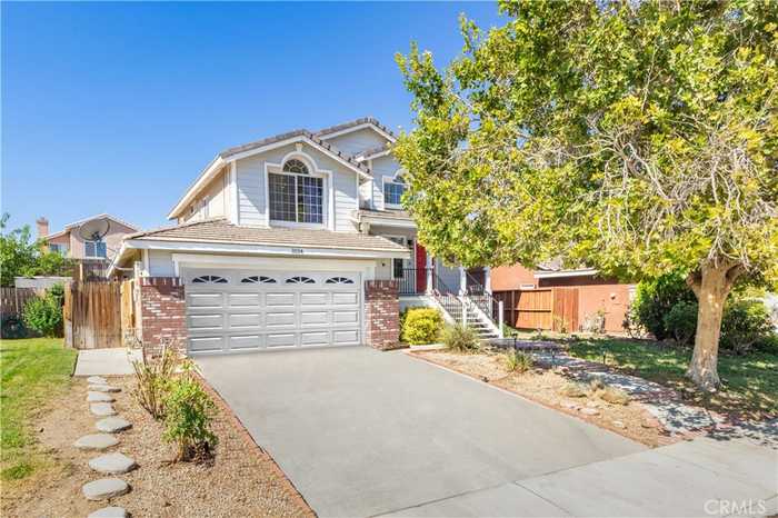 photo 1: 1834 Dahlia Court, Palmdale CA 93550