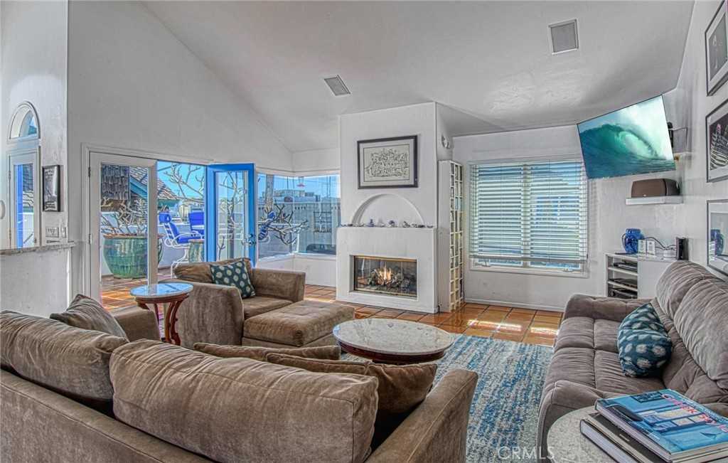 photo 3: 507 29th Street, Newport Beach CA 92663