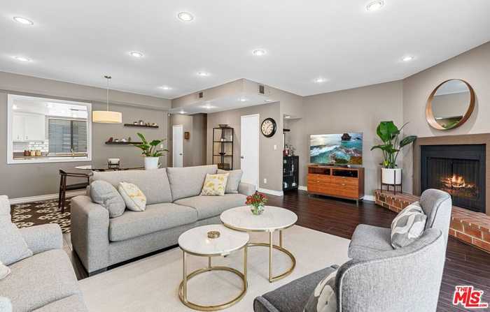 photo 1: 4543 Coldwater Canyon Avenue Unit 4, Studio City CA 91604