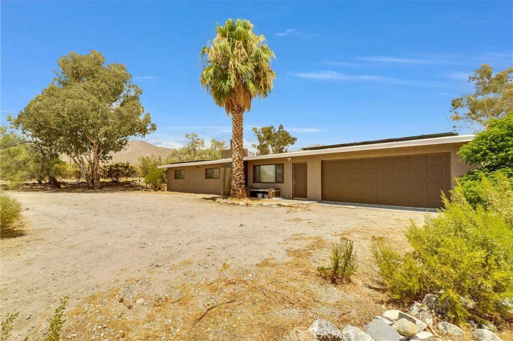 photo 3: 49806 Edison Lane, Morongo Valley CA 92256