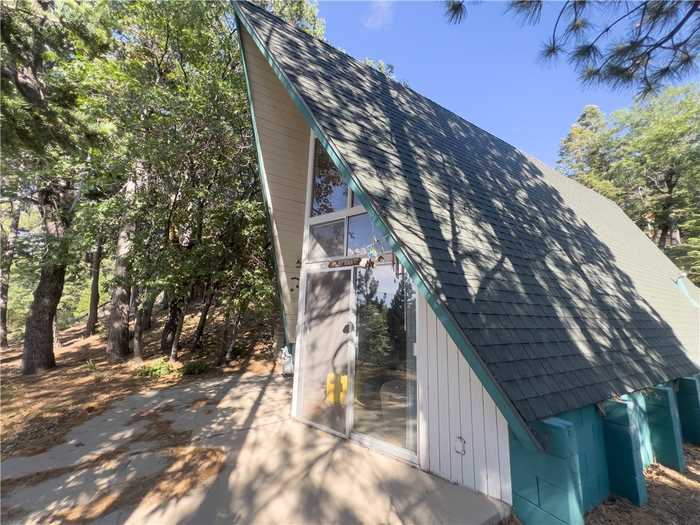 photo 2: 43461 Primrose Drive, Big Bear Lake CA 92315