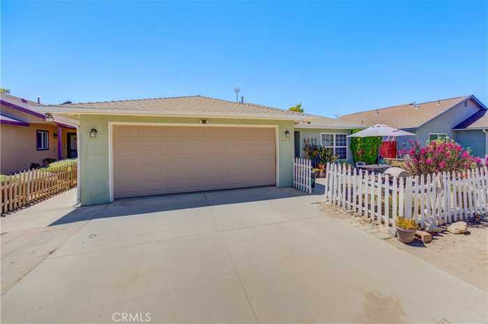 photo 1: 245 North 4th Street, Shandon CA 93461