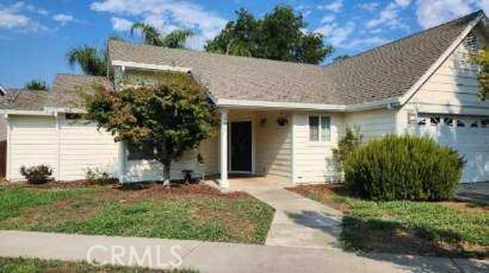 photo 1: 390 Yarrow Drive, Chico CA 95928