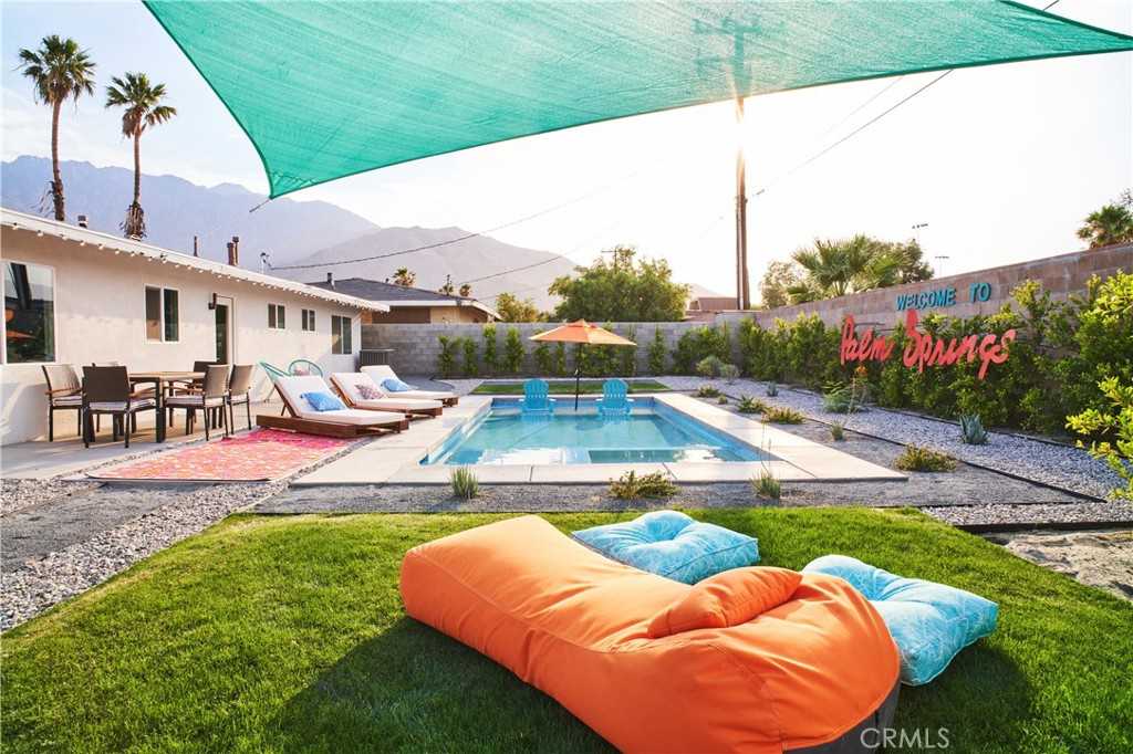 photo 1: 378 W Sunview Avenue, Palm Springs CA 92262