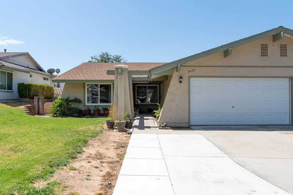 photo 3: 3615 28th Street, Highland CA 92346