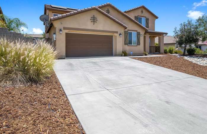 photo 2: 23407 Crystal Way, Wildomar CA 92595