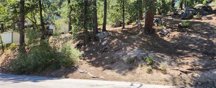 photo 2: 32311 FERN Drive, Running Springs CA 92382