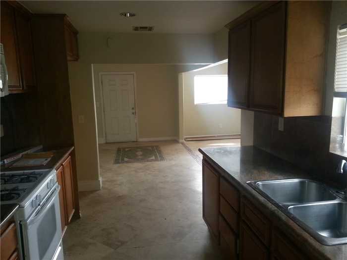 photo 2: 18264 Pine Avenue, Fontana CA 92335