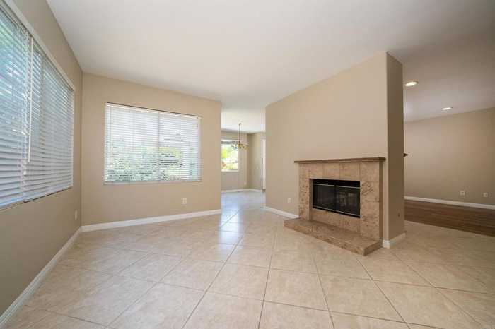 photo 2: 11868 Cypress Canyon Rd Unit 1, San Diego CA 92131