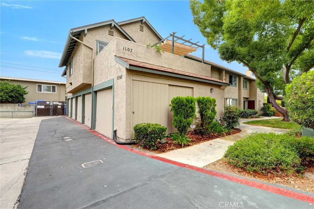 photo 3: 1107 Decker Street, El Cajon CA 92019