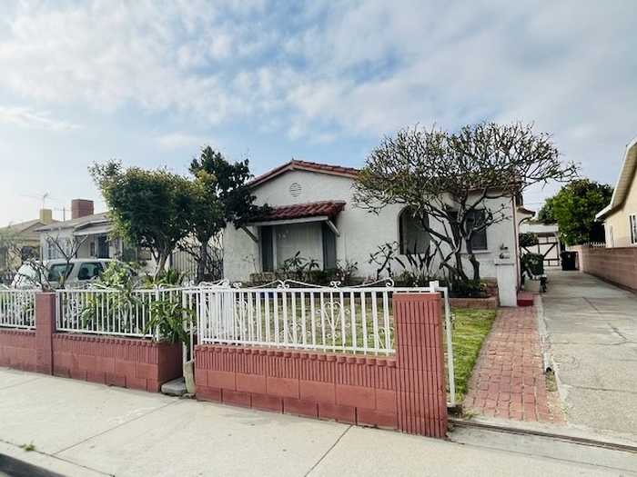 photo 1: 2467 Palm Place, Walnut Park CA 90255