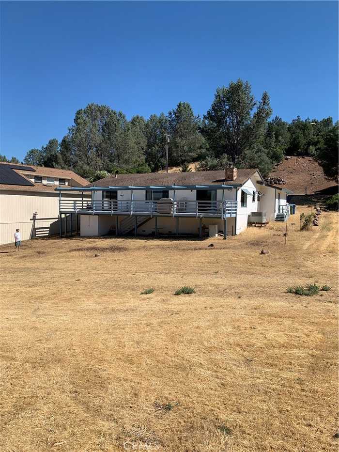 photo 2: 10520 Divot Court, Kelseyville CA 95451