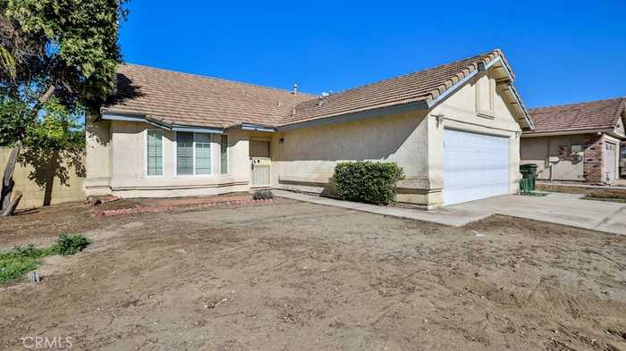 photo 2: 720 W Pennsylvania Avenue, Redlands CA 92374