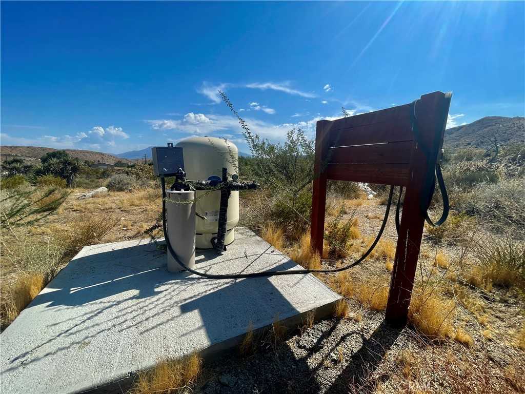 photo 3: 49425 Recuerdo Lane, Morongo Valley CA 92256