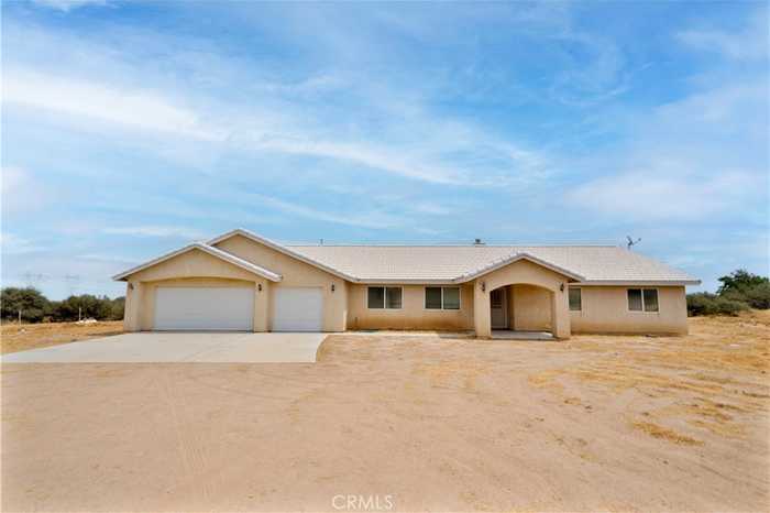 photo 1: 7694 Joshua Street, Phelan CA 92371