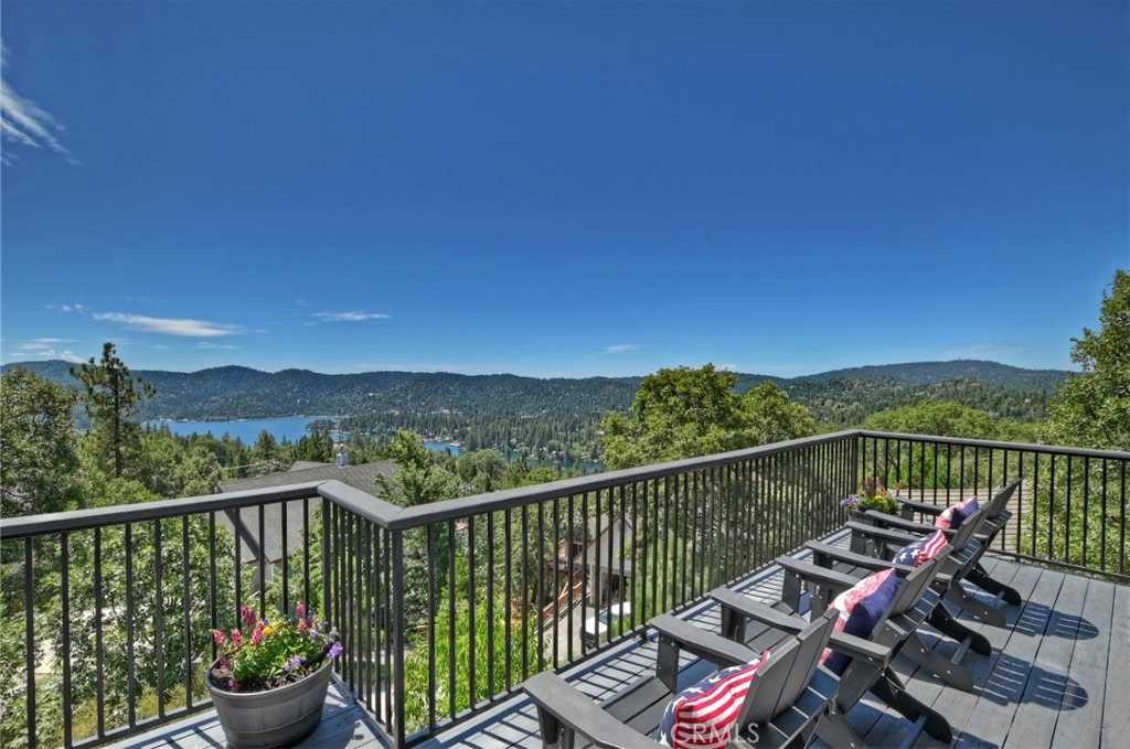 photo 2: 27729 Caribou Drive, Lake Arrowhead CA 92352