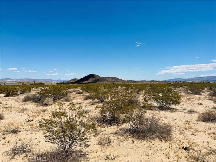 photo 13: 2 Milky Way Avenue, Joshua Tree CA 92252