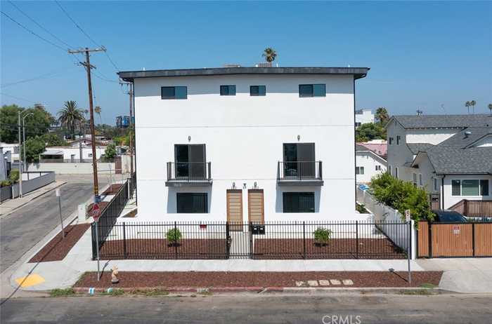 photo 2: 2231 S Longwood Avenue, Los Angeles CA 90016