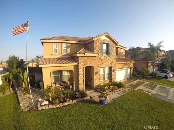 photo 2: 15073 Sagegrove, Fontana CA 92336