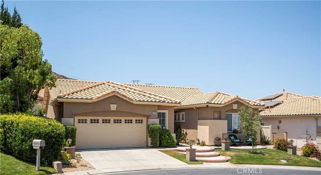 photo 1: 4834 Dove Hill Court, Banning CA 92220