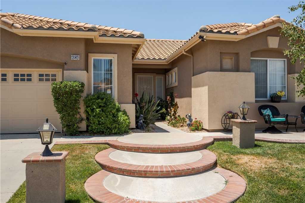 photo 3: 4834 Dove Hill Court, Banning CA 92220