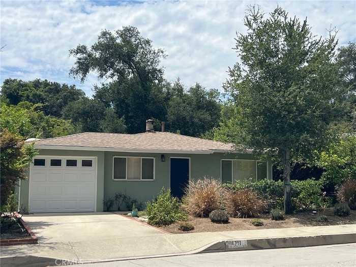 photo 1: 4711 Crown Avenue, La Canada Flintridge CA 91011