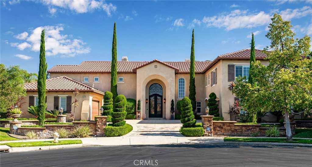 photo 3: 1578 Twin Oaks Circle, Corona CA 92881