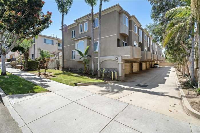 photo 2: 328 E Imperial Avenue Unit 1, El Segundo CA 90245