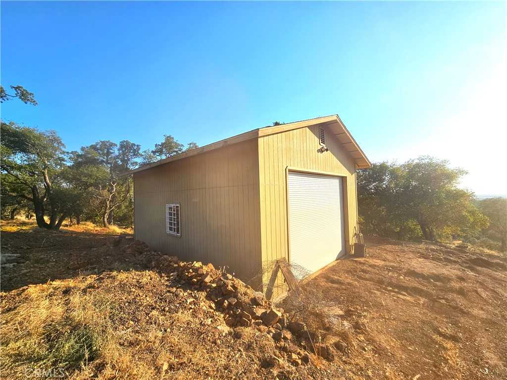 photo 3: 170 Wakefield Drive, Oroville CA 95966