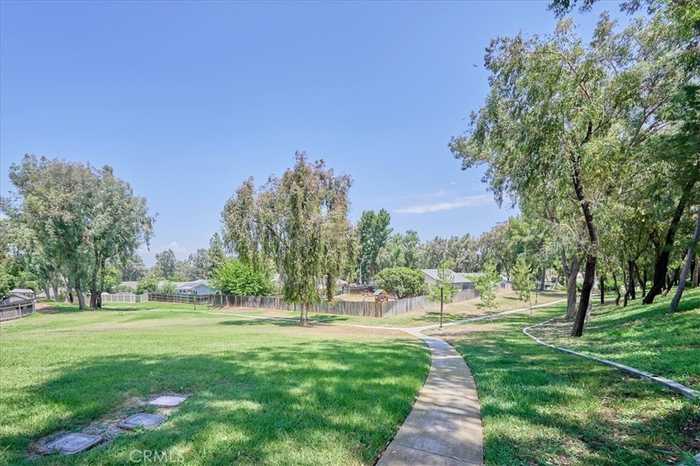 photo 34: 2019 Newton Drive, Corona CA 92882