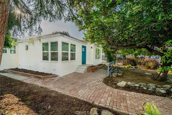 photo 2: 3995 Mckenzie Street, Riverside CA 92503