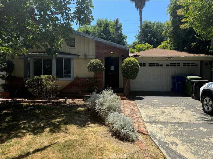 photo 2: 10862 Fruitland Drive, Studio City CA 91604