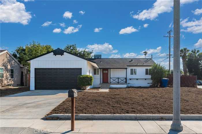 photo 1: 5414 Kent Avenue, Riverside CA 92503