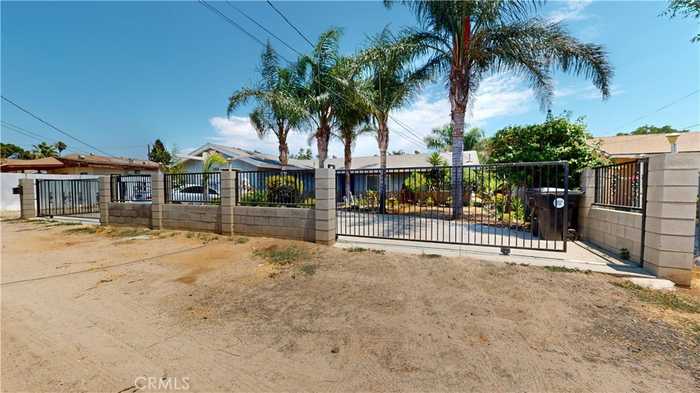 photo 1: 5920 Ridgeview Avenue, Jurupa Valley CA 91752