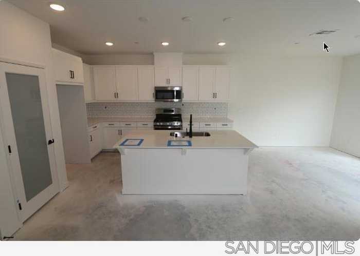 photo 2: 35204 Tuft Lane Unit 193, Fallbrook CA 92028