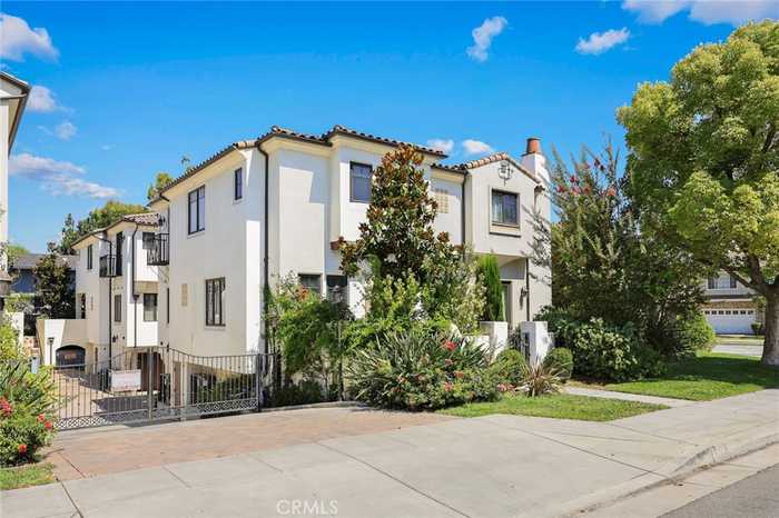 photo 1: 1068 Sunset Boulevard, Arcadia CA 91007