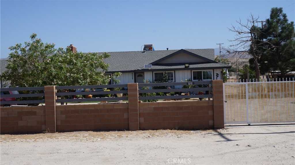 photo 3: 6008 E Avenue T2, Palmdale CA 93552