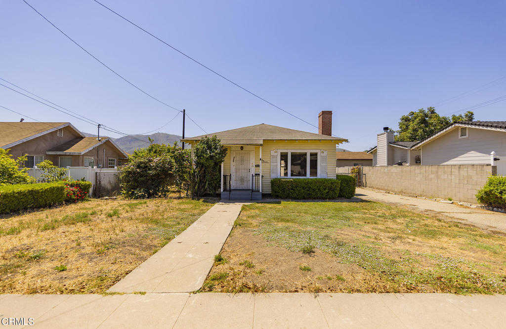 photo 1: 208 E Santa Paula Street, Santa Paula CA 93060