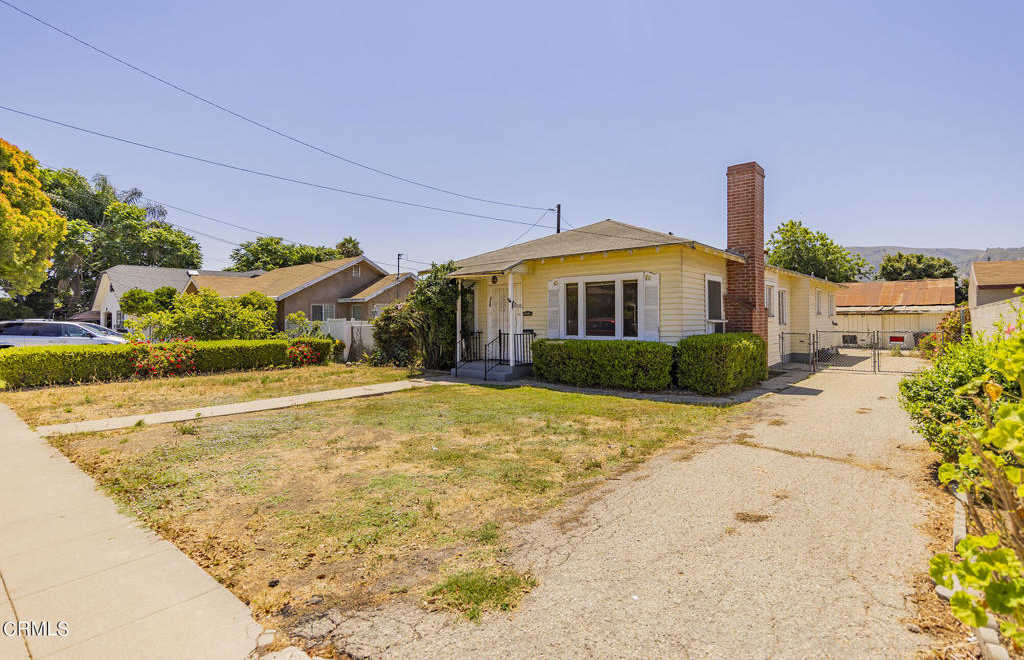 photo 3: 208 E Santa Paula Street, Santa Paula CA 93060