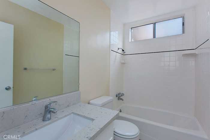 photo 11: 372 Freeman Avenue, Long Beach CA 90814