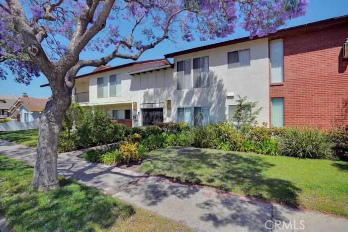 photo 2: 372 Freeman Avenue, Long Beach CA 90814