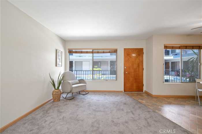 photo 2: 120 Alamitos Avenue Unit 24, Long Beach CA 90802